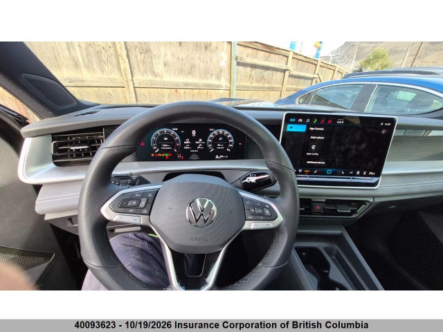 3VVGR7RMXTM055111 Volkswagen Tiguan Se R-line Black