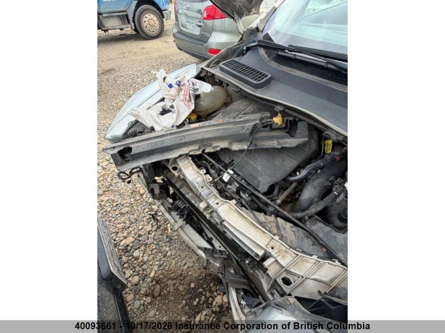 1FMCU9GD9HUA72085 Ford ESCAPE SE