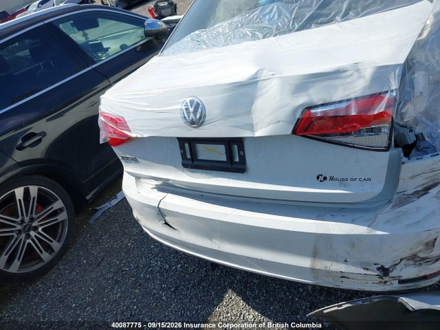 3VW2K7AJ3FM335923 Volkswagen JETTA S