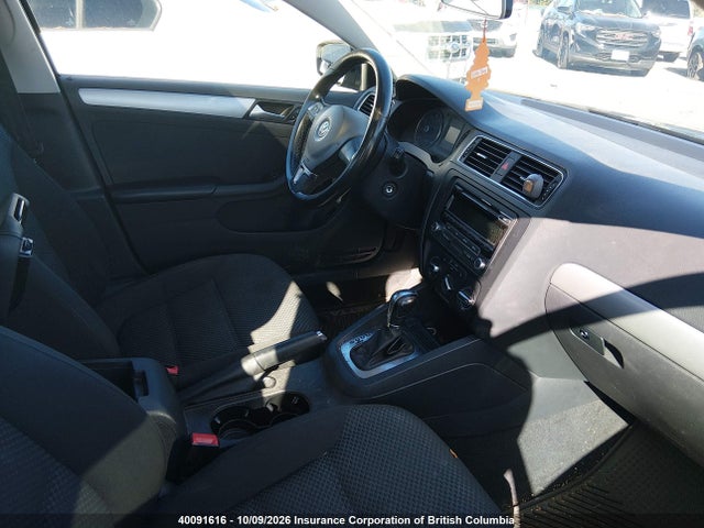 3VWD07AJ5EM232337 Volkswagen JETTA SE