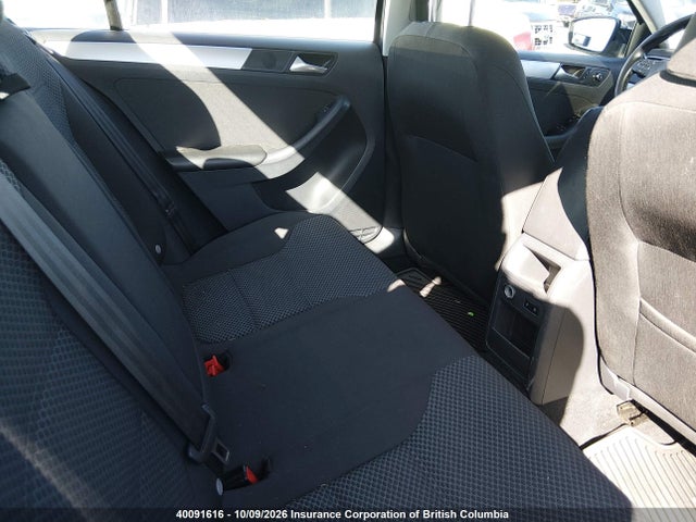 3VWD07AJ5EM232337 Volkswagen JETTA SE