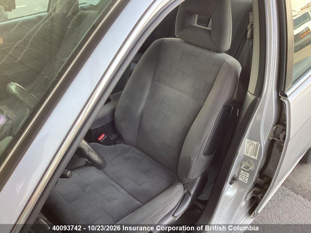 40093742 :رقم المزاد ، 2HHES36604H004075 vin ، 2004 Acura El Touring مزاد بيع