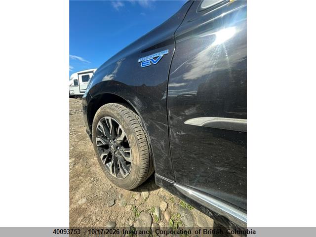 Mitsubishi Outlander Se/gt 2018 JA4J24A55JZ612184 Image 11