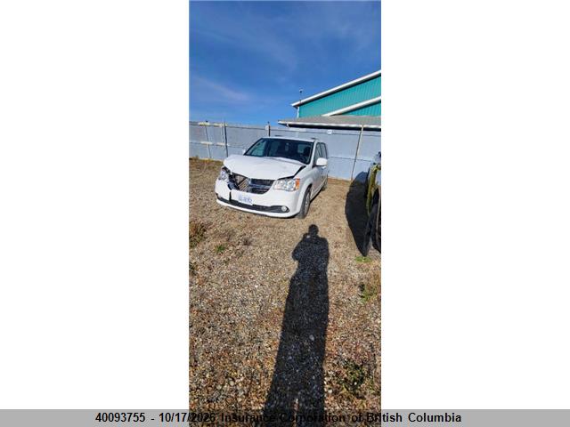Dodge Grand Caravan Crew 2020 2C4RDGDG8LR175392 Image 2