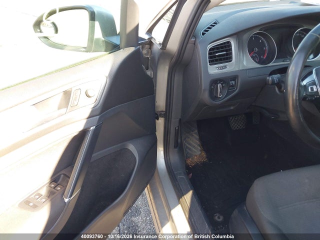 3VW2A7AU8FM090484 Volkswagen Golf