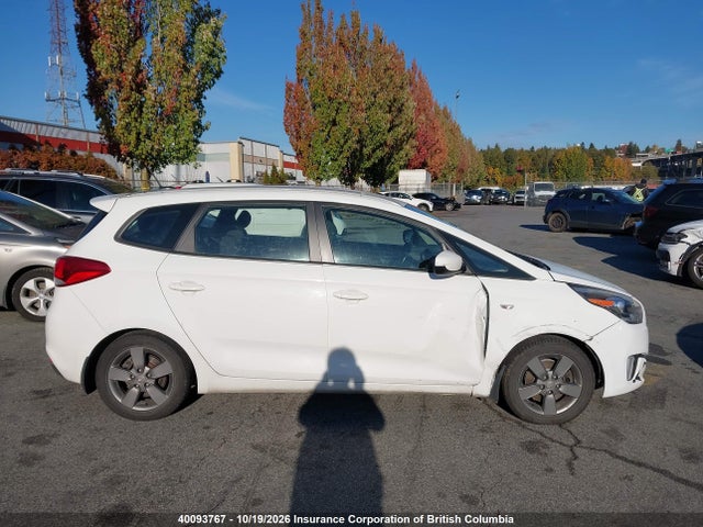 KNAHT8A37E7010473 KIA Rondo