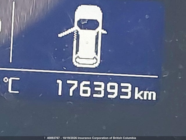 KNAHT8A37E7010473 KIA Rondo