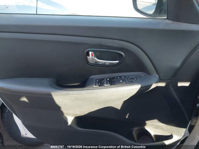 KNAHT8A37E7010473 KIA Rondo