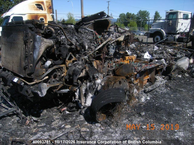 Freightliner Cascadia 125 2018 3AKJGLDV2JSJN7579 Image 2