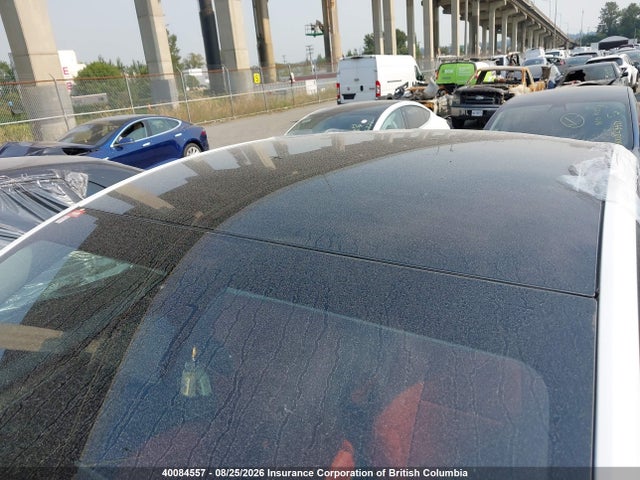 Tesla Model Y Long Range 2024 7SAYGAEE8RF042409 Image 12