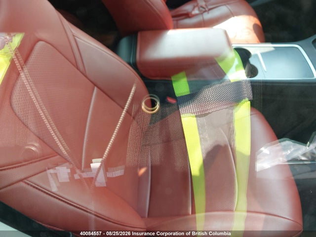 Tesla Model Y Long Range 2024 7SAYGAEE8RF042409 Image 5