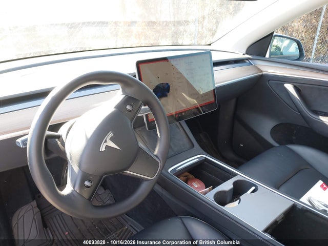 7SAYGAEE4NF547969 Tesla Model Y