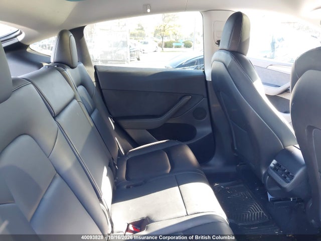 7SAYGAEE4NF547969 Tesla Model Y