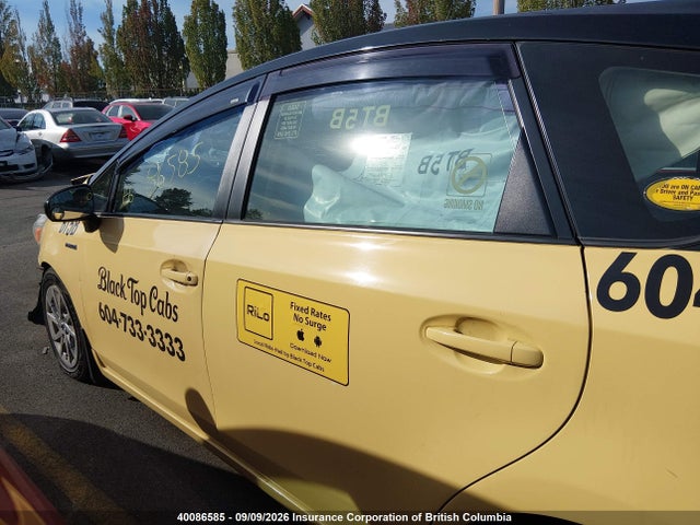 Toyota PRIUS V 2017 JTDZN3EU6HJ072641 Image 15