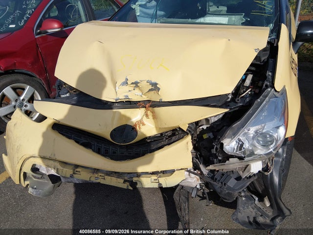 Toyota PRIUS V 2017 JTDZN3EU6HJ072641 Image 6