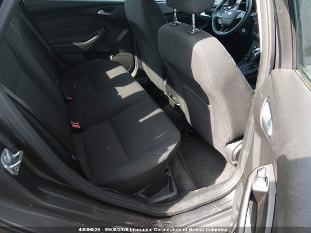 40086829 :رقم المزاد ، 1FADP3F26FL371457 vin ، 2015 Ford Focus Se مزاد بيع