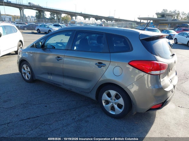 KNAHT8A36G7132017 KIA Rondo