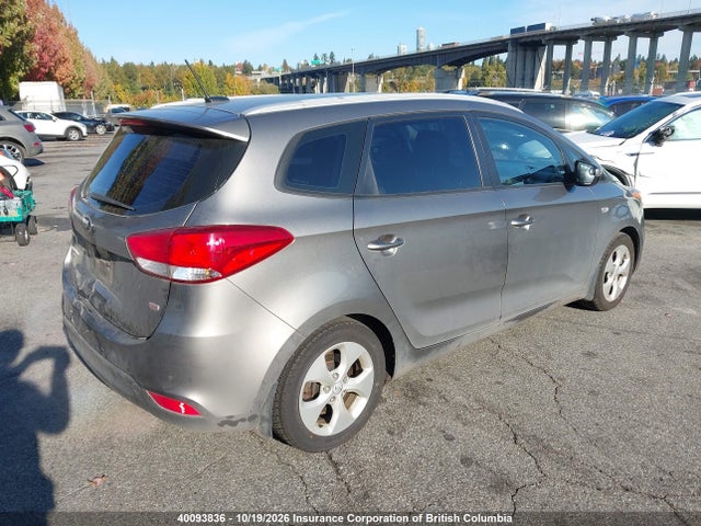 KNAHT8A36G7132017 KIA Rondo