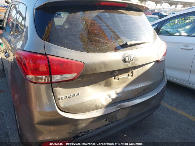 KNAHT8A36G7132017 KIA Rondo