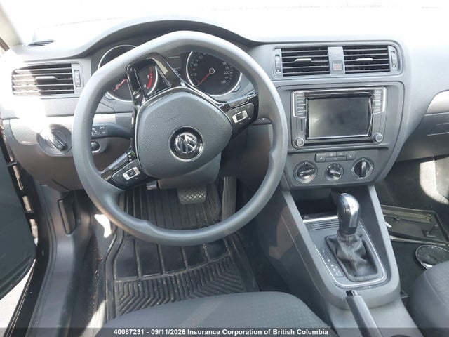 3VW2B7AJ1HM406295 Volkswagen JETTA S