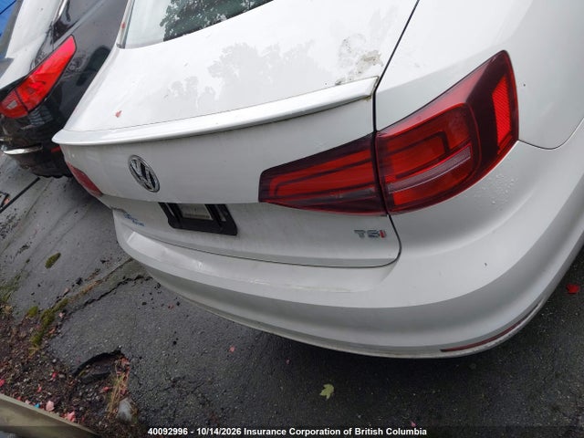 3VWDB7AJ2HM226607 Volkswagen JETTA SE