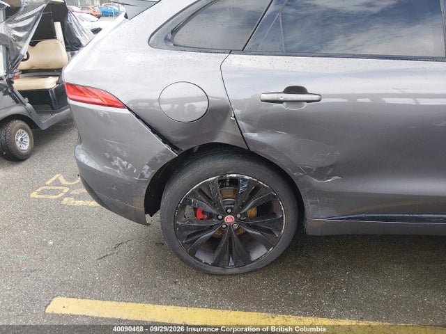 Продаж на аукціоні авто 2017 Jaguar F-pace S, vin: SADCM2BV0HA065303, номер лоту: 40090468