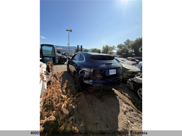 Jaguar F-pace Portfolio 2019 SADCN2GX9KA607433 Image 3