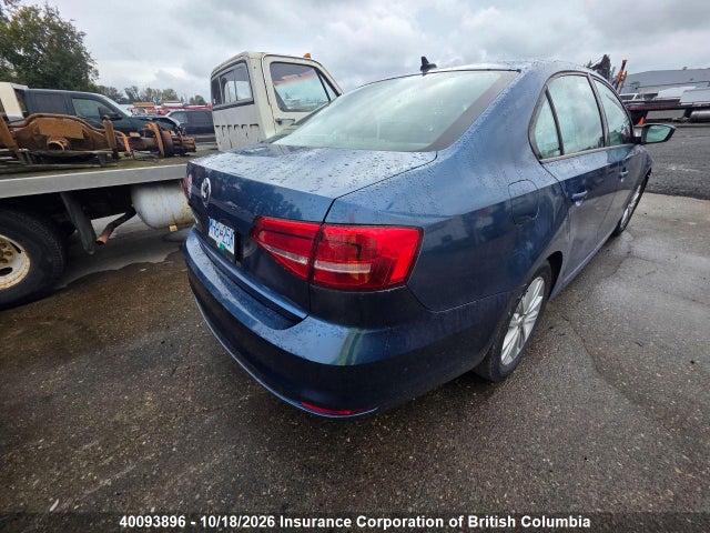 40093896 :رقم المزاد ، 3VW1K7AJ8FM277741 vin ، 2015 Volkswagen Jetta مزاد بيع
