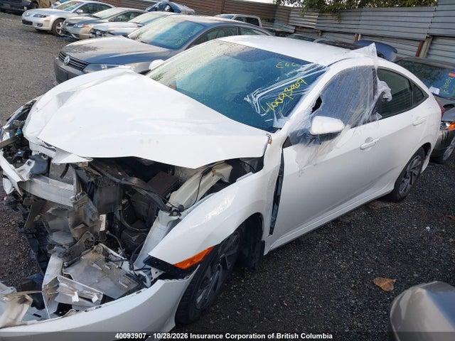 Honda Civic 2018 2HGFC2F60JH027383 Image 2