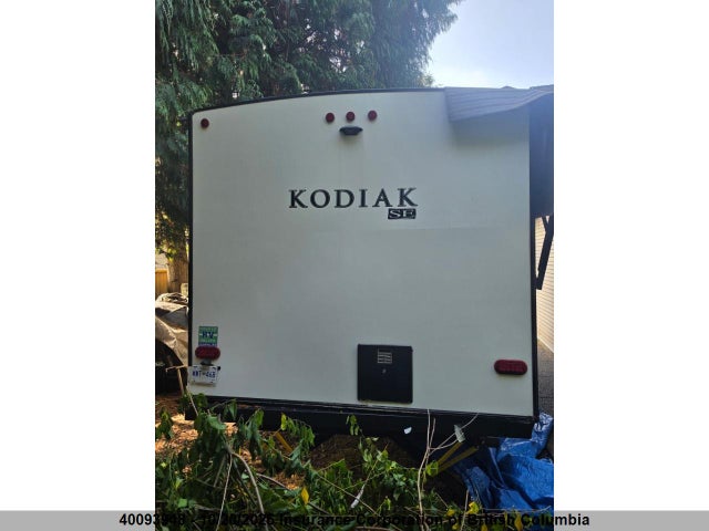 40093948 :رقم المزاد ، 4YDT27S27MJ972710 vin ، 2021 Dutchmen Kodiak مزاد بيع