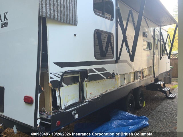 40093948 :رقم المزاد ، 4YDT27S27MJ972710 vin ، 2021 Dutchmen Kodiak مزاد بيع