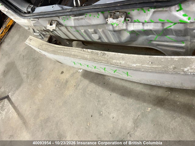 40093954 :رقم المزاد ، 2T1KU4EE6DC969175 vin ، 2013 Toyota Matrix مزاد بيع