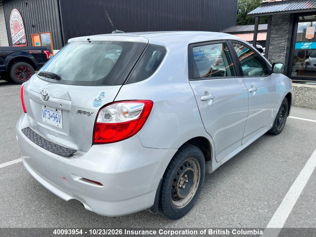 40093954 :رقم المزاد ، 2T1KU4EE6DC969175 vin ، 2013 Toyota Matrix مزاد بيع