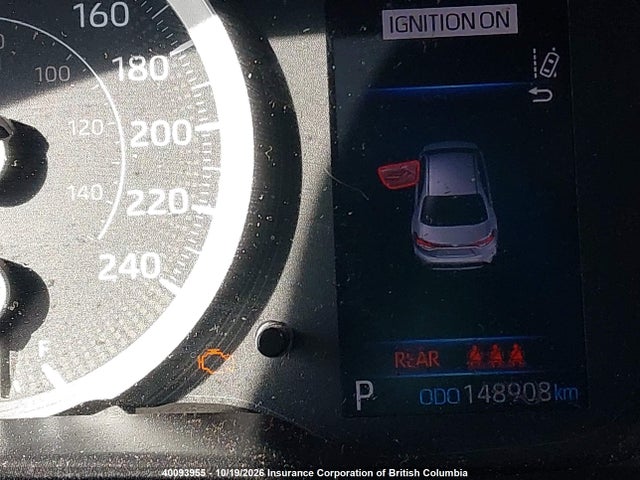 5YFBPMBE2MP244832 Toyota COROLLA LE