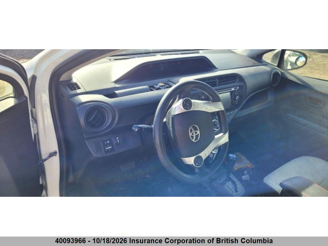 JTDKDTB36F1102914 Toyota Prius