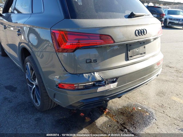 Audi Q5 2024 WA1FAAFY4R2097340 Image 12