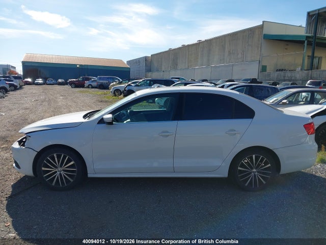 40094012 :رقم المزاد ، 3VWLX7AJ7DM418161 vin ، 2013 Volkswagen Jetta مزاد بيع