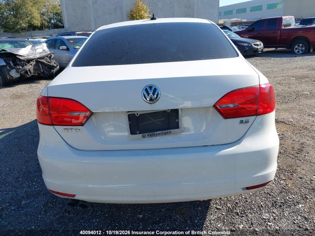 40094012 :رقم المزاد ، 3VWLX7AJ7DM418161 vin ، 2013 Volkswagen Jetta مزاد بيع
