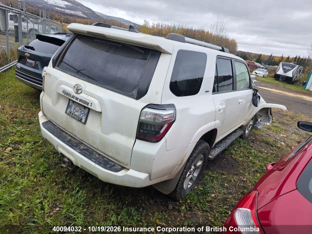 Toyota 4runner 2020 JTEBU5JR0L5754476 Image 3