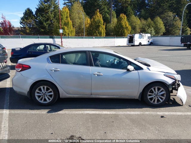 KIA FORTE EX 2017 3KPFL4A80HE003058 Image 14