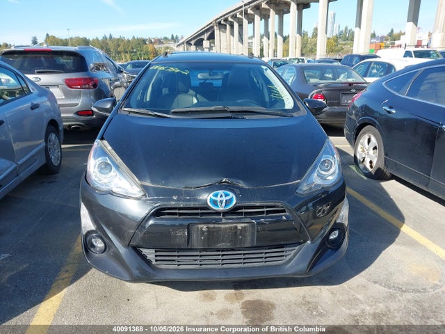JTDKDTB35F1111054 Toyota PRIUS C