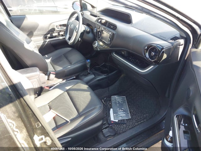JTDKDTB35F1111054 Toyota PRIUS C