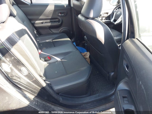 JTDKDTB35F1111054 Toyota PRIUS C