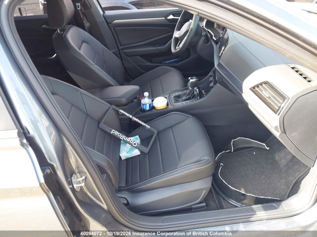 Volkswagen Jetta 2024 3VWSM7BU4RM080125 Image 5