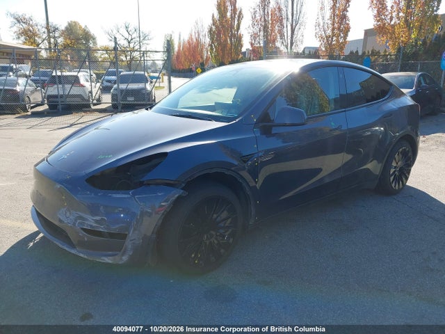 Tesla Model Y 2023 LRWYGDFD1PC162077 Image 2