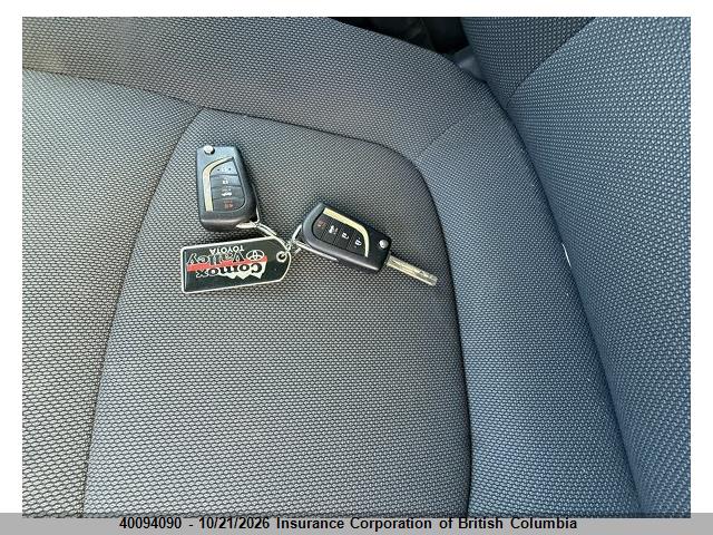 5YFBPMBE6NP285417 Toyota Corolla Le/xle