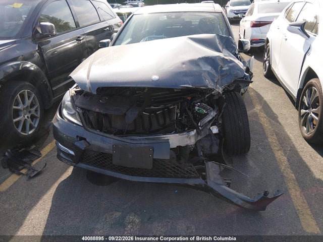 WDDGF8AB7EA958930 Mercedes-Benz C 300 4matic