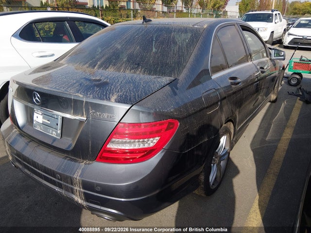 WDDGF8AB7EA958930 Mercedes-Benz C 300 4matic