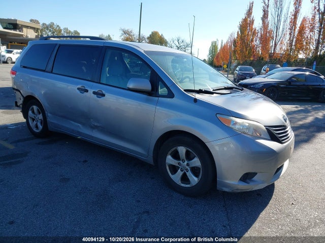 Продажа на аукционе авто 2011 Toyota Sienna, vin: 5TDZK3DC4BS082113, номер лота: 40094129