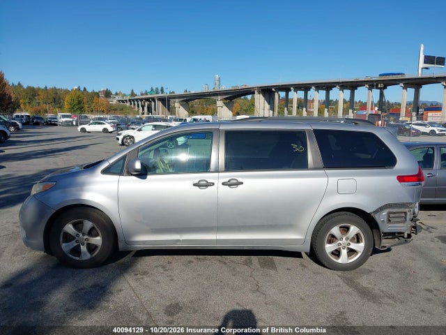 Продажа на аукционе авто 2011 Toyota Sienna, vin: 5TDZK3DC4BS082113, номер лота: 40094129